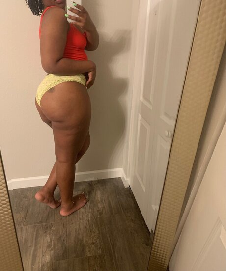 MysteriAsssRae トップポルノスター ギャラリー