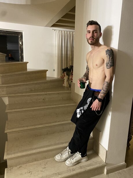 Nicola トップポルノスター 写真