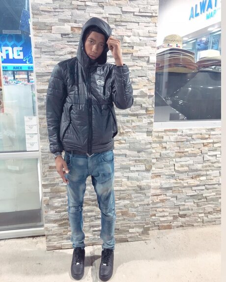 LTMB JAYY xxxポルノスター 画像