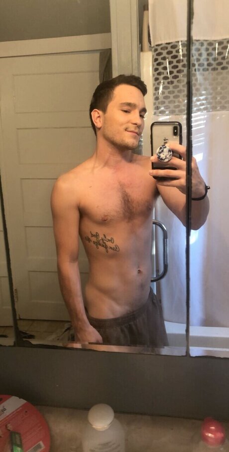 Jacob Youngblood ホットなポルノスター 画像