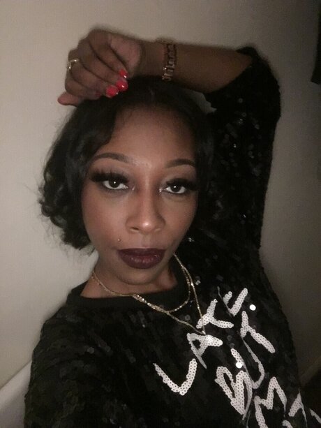 Precious ホット女優 アーカイブ