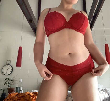 スキニーモデルオンリーファンズ アートヌード 写真