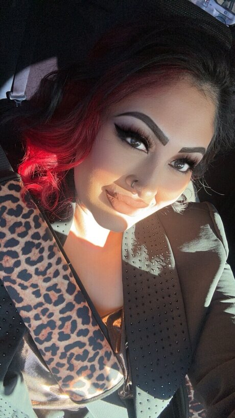 Beverlie Maestas ヌードスター 画像