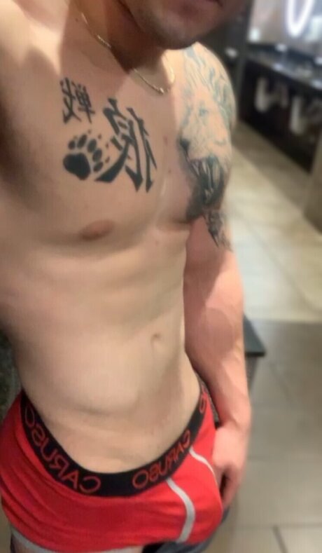 Yunior Estrada トップモデル 画像