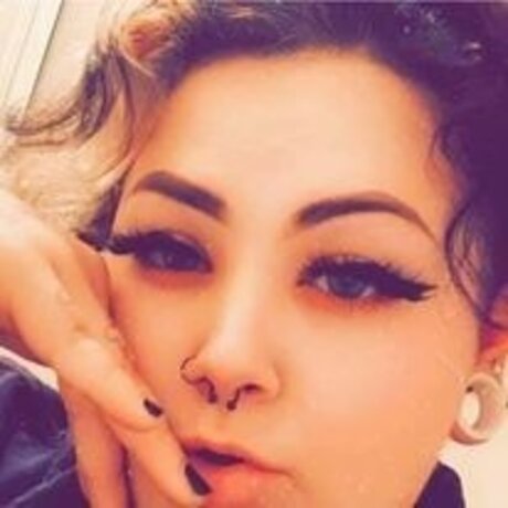 thickandgoth1187 ホットなポルノスター 画像