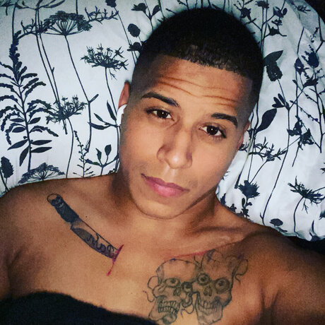 レズビアン誘惑オンリーファンズ 無料xxx アーカイブ