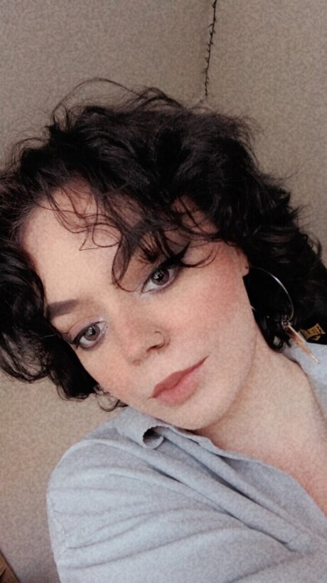 Skylar Harrison xxxモデル 写真