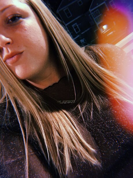 熟女オナニーオンリーファンズ アートポルノ 写真