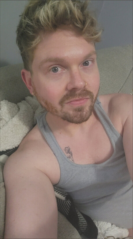 TylerH89 高品質モデル 写真