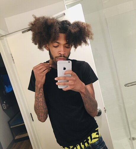 WIZ 完璧なモデル 写真