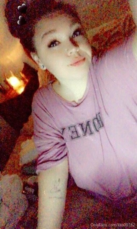 kkb00182 スター ヌード 画像