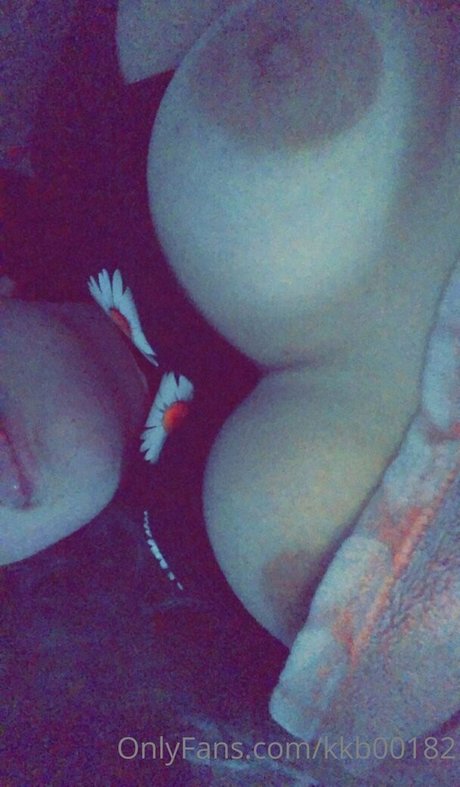 kkb00182 セクシー女優 写真