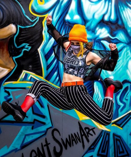 曲線美のxxx オンリーファンズ えろ 写真