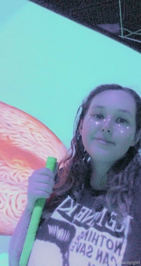 サマーヌードオンリーファンズ ヌード 写真