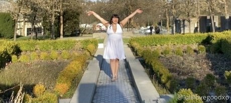 lolalovegoodxo ヌードのポルノスター 画像