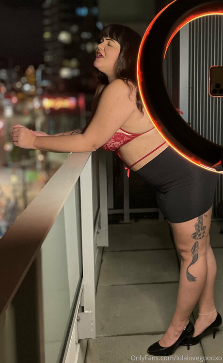 lolalovegoodxo ヌードのポルノスター 写真