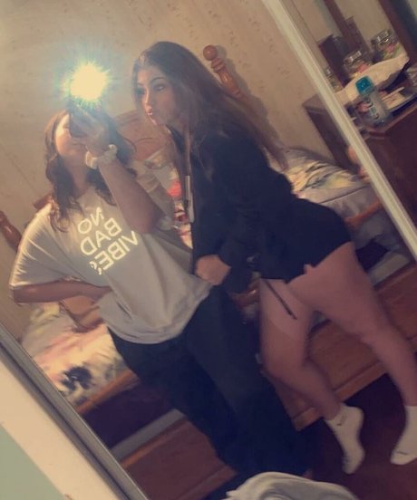 尖ったおっぱいオンリーファンズ パーフェクト アーカイブ