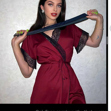 exactly that woman xxxスター 写真