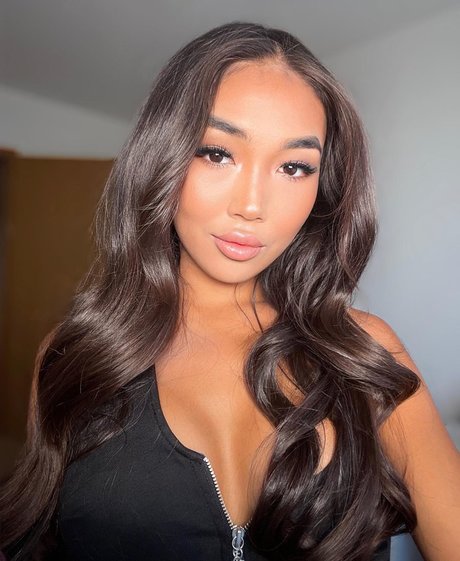 Asya Sun 美しいスター 写真