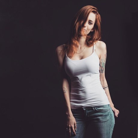 本物のオンリーファンズ セクシーヌード 画像