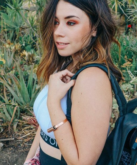 Jillian Rose Reed ホットモデル 画像