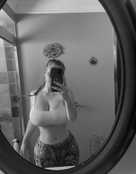 haileyyfriz ポルノ女優 ギャラリー