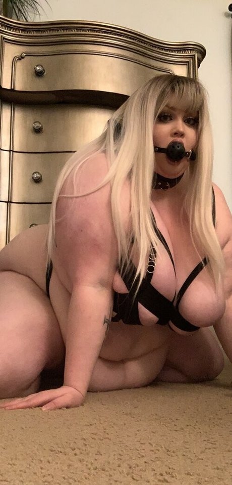 弁護士オンリーファンズ エロチック 写真