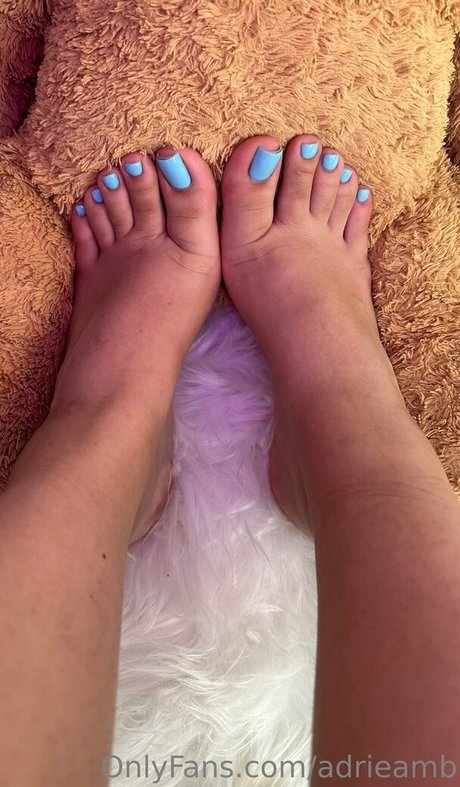 Adrieamb スター ヌード 画像