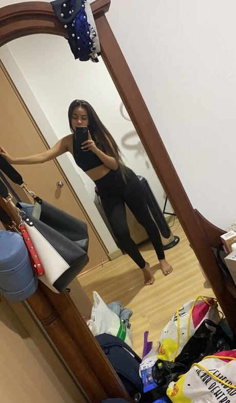 Huge Tits Nataly 無料のポルノスター 写真