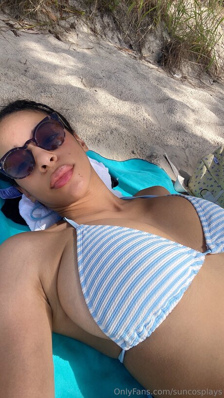 Suncosplays ヌードモデル 写真