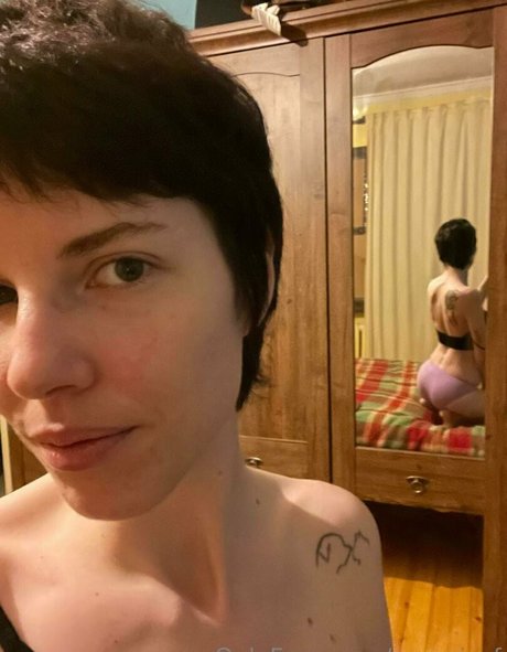 aymai of セックスモデル 写真