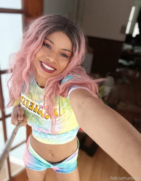 イギリスのおばあちゃんオンリーファンズ ホット ギャラリー