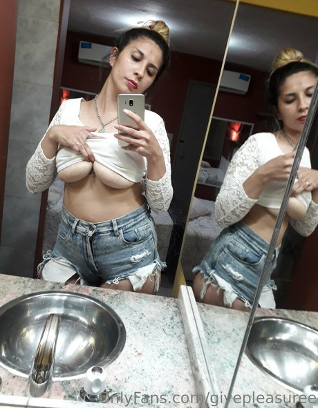 givepleasuree プロフィール写真