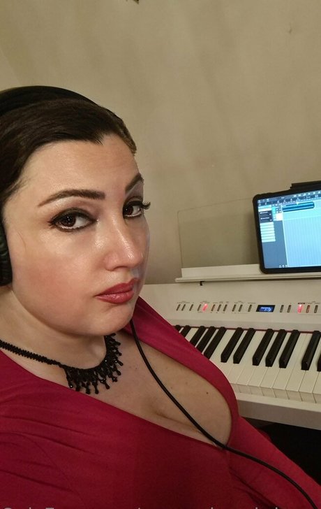 auroradawnbringer セクシー女優 ギャラリー