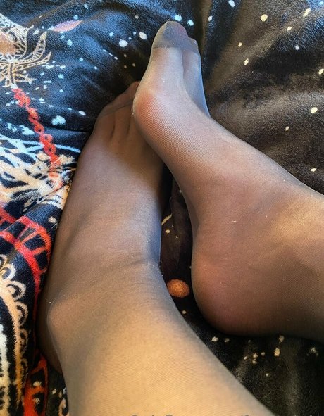 ティーンフィンガリングオンリーファンズ えろ 写真