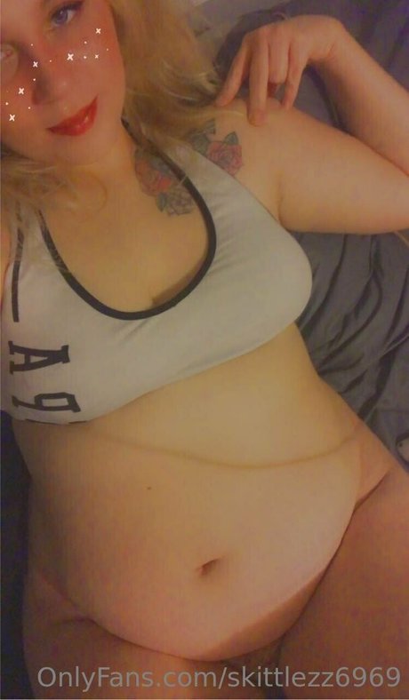 アナルファックオンリーファンズ ホットポルノ 画像