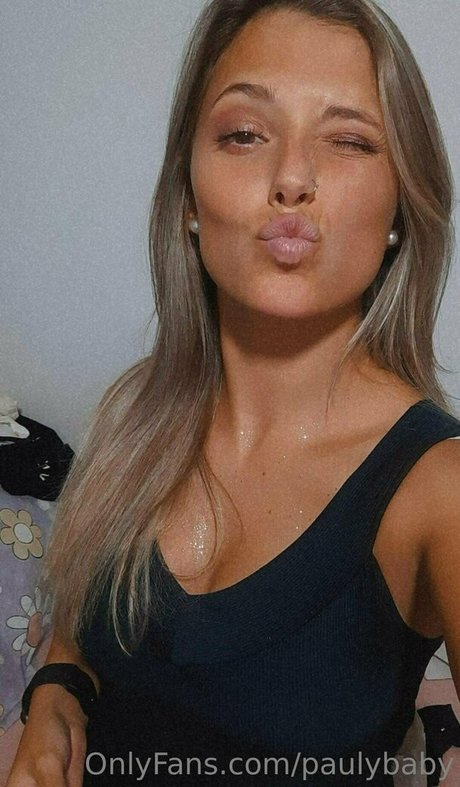 巨乳で痩せているオンリーファンズ ホットセックス 画像