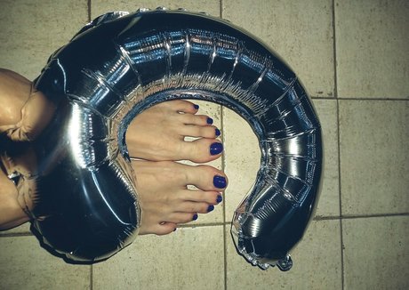 clarita feet xxxポルノスター 画像