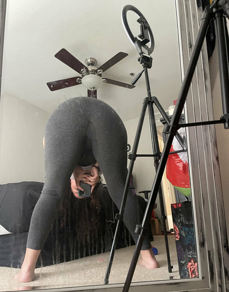 bettyplug セクシーモデル 写真