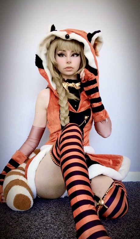 ストリップショー オンリーファンズ アートポルノ ギャラリー