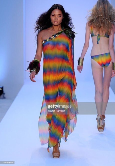 Jarah Mariano スター ヌード 画像