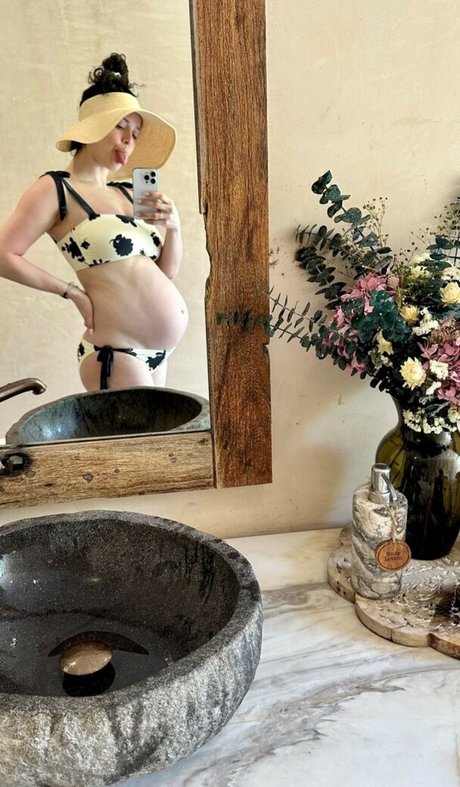 Ali Cobrin 独占ポルノスター アーカイブ