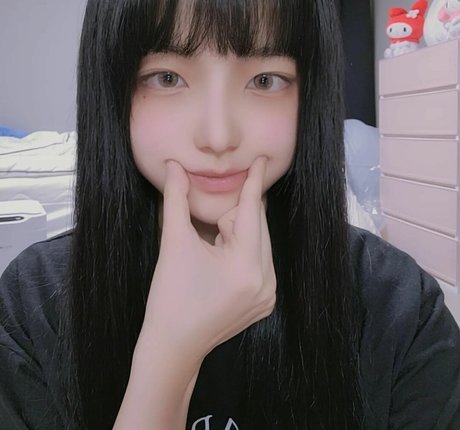 zlzzlz95 ポルノスター 可愛い 画像