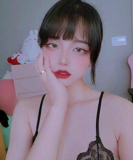 エボニートップオンリーファン 無料 写真