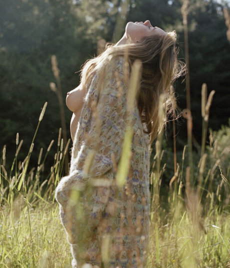 Camille Rowe 最高のスター ギャラリー