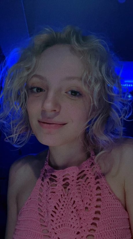 ニューハーフの乗馬オンリーファンズ トップ 写真