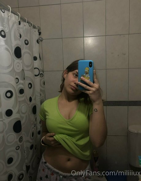 miliiiux アダルトスター 写真