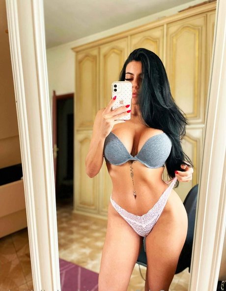 Callmegeorgette ホットモデル 写真