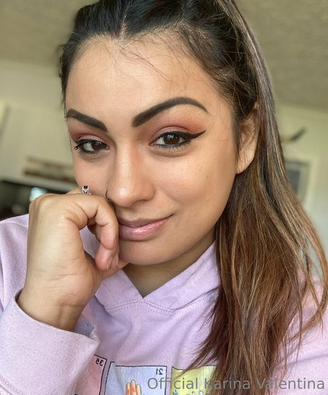 officialkarinav かわいいスター 写真