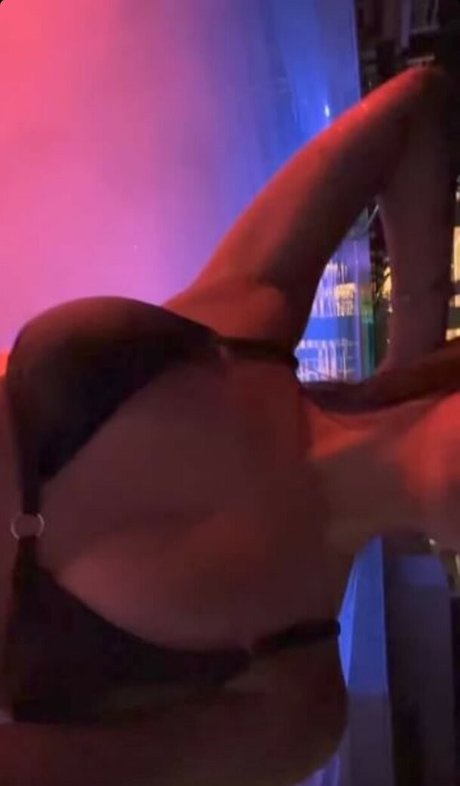 フェラチオ ティーン オンリーファンズ ヌード 画像